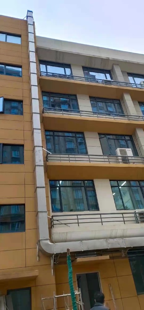 不銹鋼焊接風管加工廠空調通風